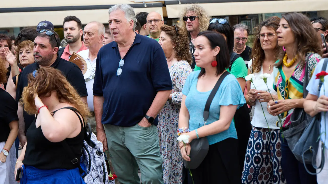 Lunes Lilas realiza un acto de homenaje a Nagore Laffage, asesinada por José Diego Yllanes Vizcay tras intentar violarla en los Sanfermines de 2008. IÑIGO ALZUGARAY