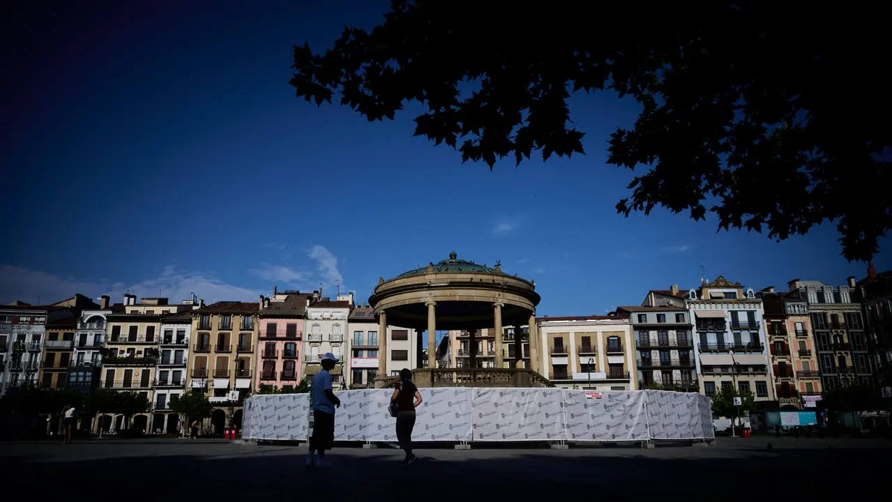 Transformación de Pamplona previo a San Fermín 2025. PABLO LASAOSA