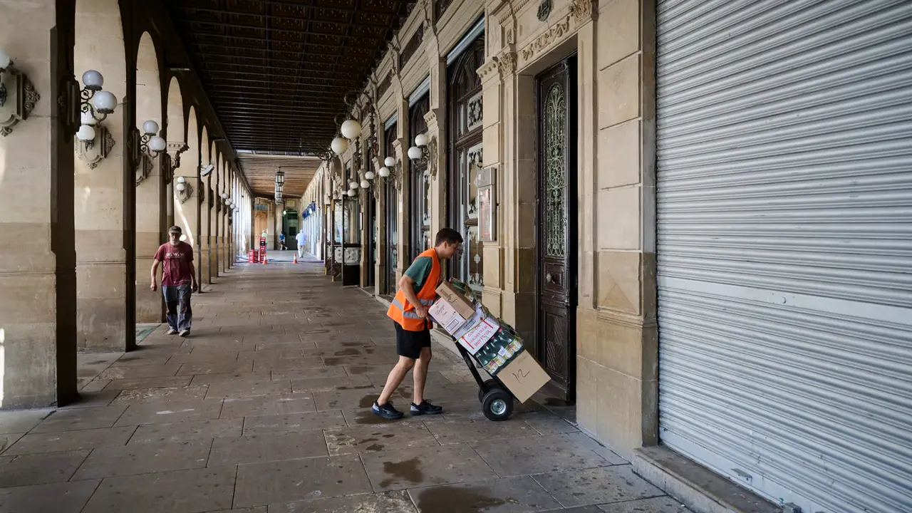 Transformación de Pamplona previo a San Fermín 2025. PABLO LASAOSA