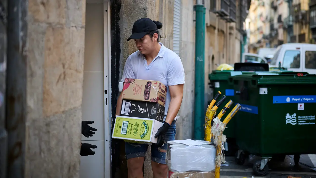 Transformación de Pamplona previo a San Fermín 2025. PABLO LASAOSA