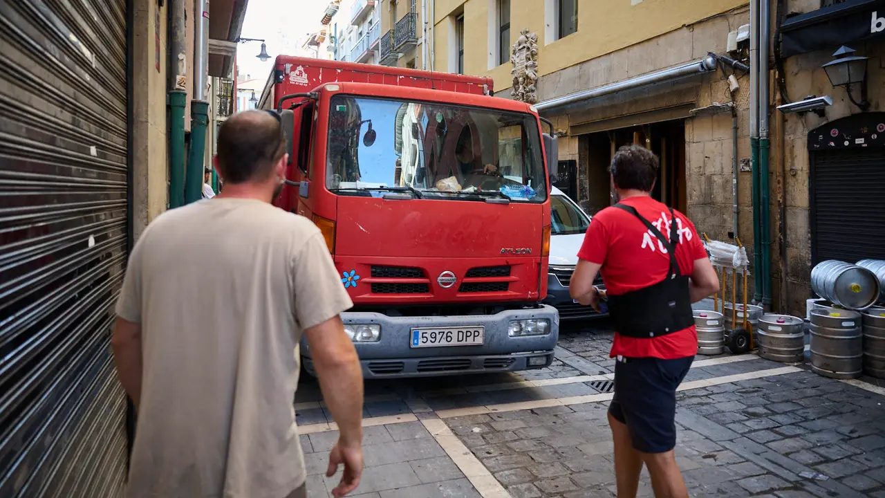 Transformación de Pamplona previo a San Fermín 2025. PABLO LASAOSA
