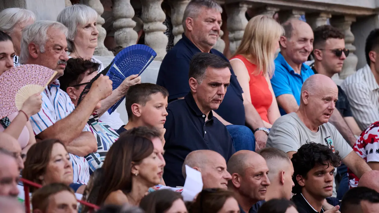 Novillada de Pincha durante las fiestas de San Fermín 2025 para los novilleros Aarón Palacio, El Mene y Bruno Martínez. PABLO LASAOSA