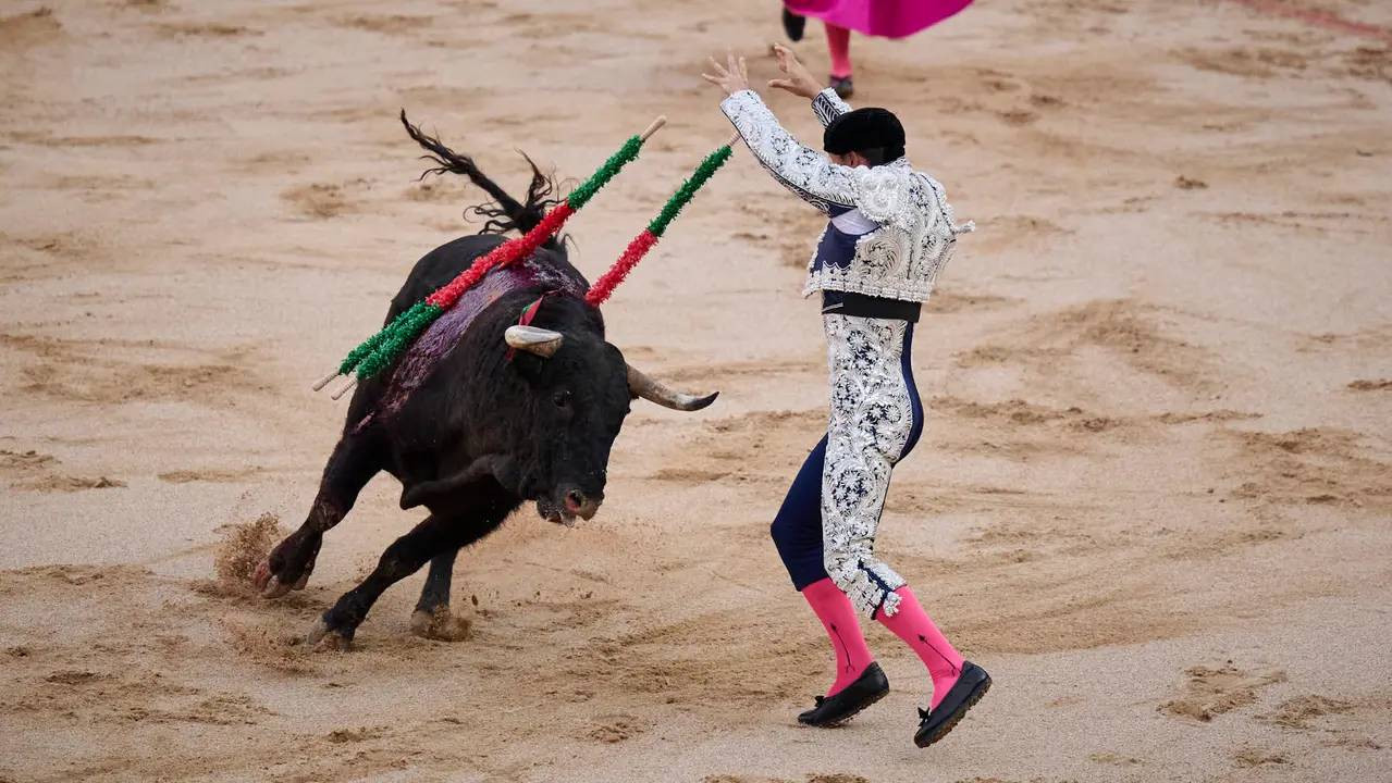 Novillada de Pincha durante las fiestas de San Fermín 2025 para los novilleros Aarón Palacio, El Mene y Bruno Martínez. PABLO LASAOSA