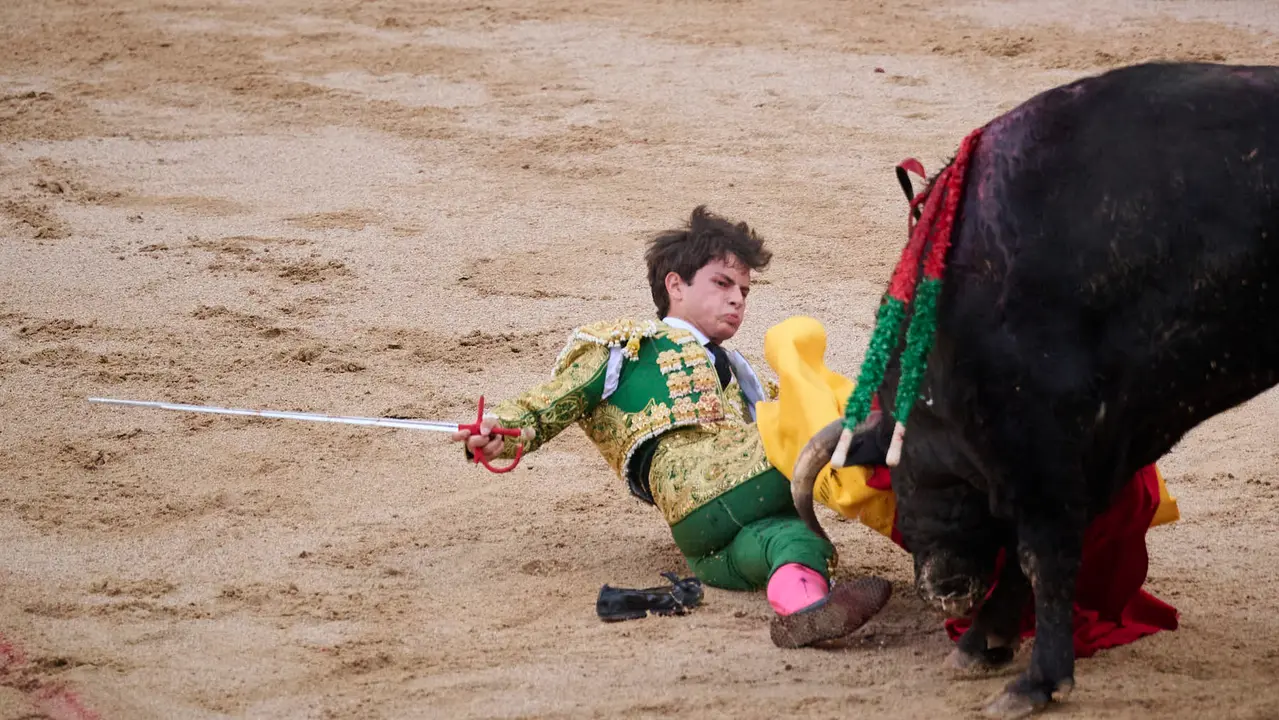 Novillada de Pincha durante las fiestas de San Fermín 2025 para los novilleros Aarón Palacio, El Mene y Bruno Martínez. PABLO LASAOSA