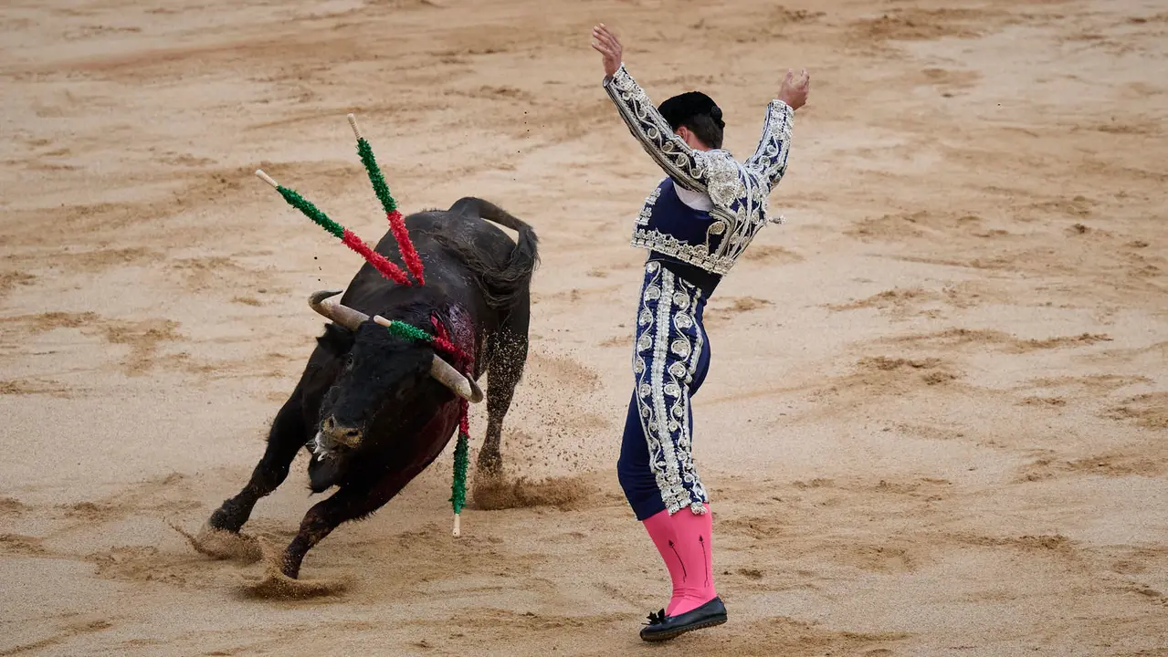 Novillada de Pincha durante las fiestas de San Fermín 2025 para los novilleros Aarón Palacio, El Mene y Bruno Martínez. PABLO LASAOSA