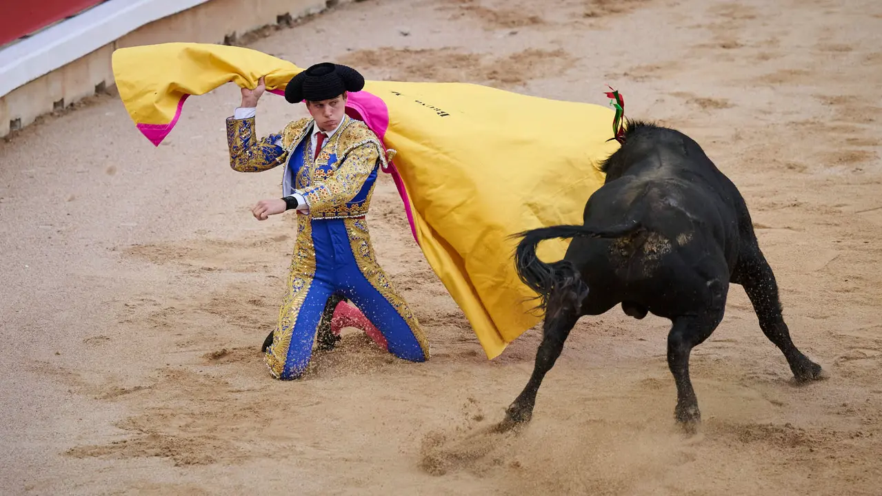 Novillada de Pincha durante las fiestas de San Fermín 2025 para los novilleros Aarón Palacio, El Mene y Bruno Martínez. PABLO LASAOSA