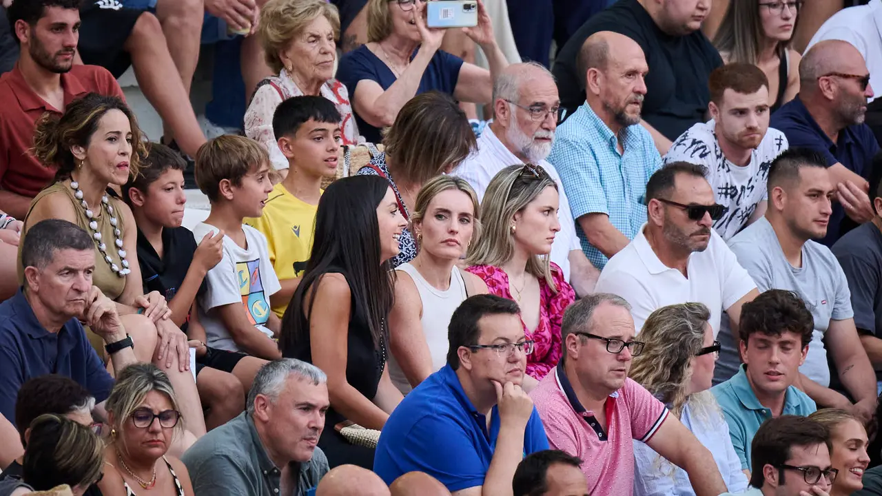 Novillada de Pincha durante las fiestas de San Fermín 2025 para los novilleros Aarón Palacio, El Mene y Bruno Martínez. PABLO LASAOSA