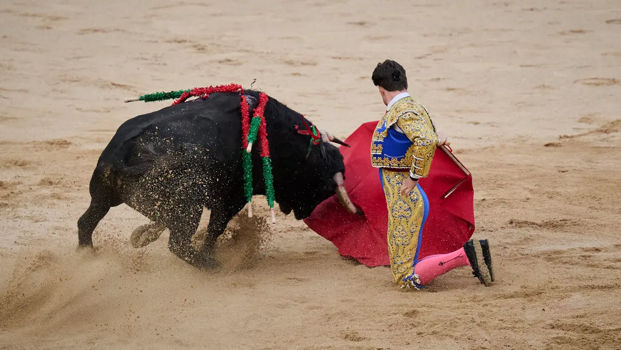 Novillada de Pincha durante las fiestas de San Fermín 2025 para los novilleros Aarón Palacio, El Mene y Bruno Martínez. PABLO LASAOSA