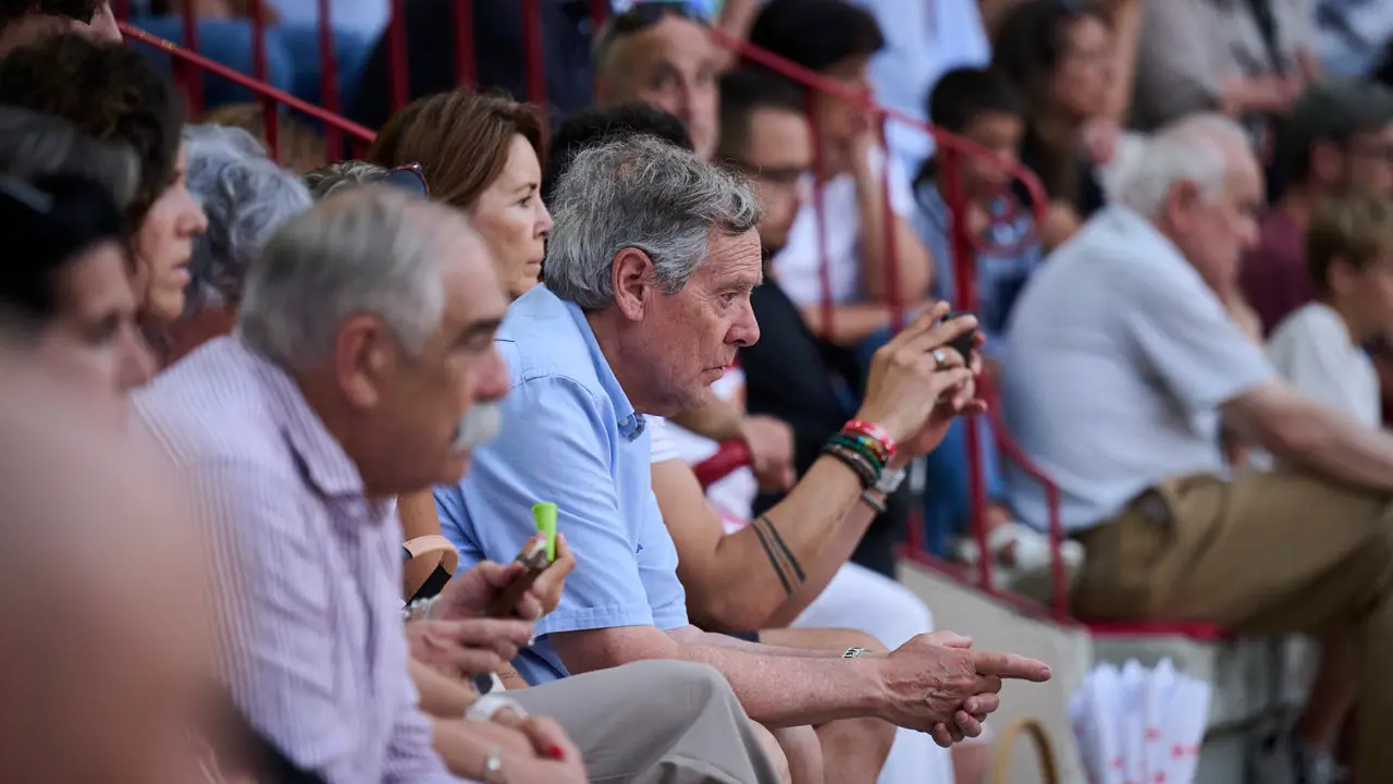 Novillada de Pincha durante las fiestas de San Fermín 2025 para los novilleros Aarón Palacio, El Mene y Bruno Martínez. PABLO LASAOSA