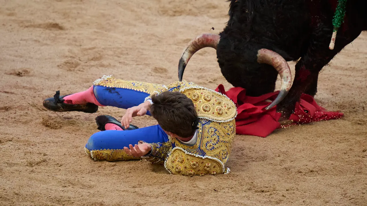 Novillada de Pincha durante las fiestas de San Fermín 2025 para los novilleros Aarón Palacio, El Mene y Bruno Martínez. PABLO LASAOSA