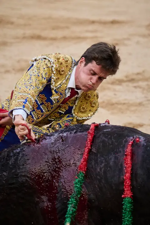 Novillada de Pincha durante las fiestas de San Fermín 2025 para los novilleros Aarón Palacio, El Mene y Bruno Martínez. PABLO LASAOSA