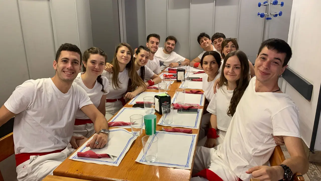 Almuerzos de San Fermín. REDACCION