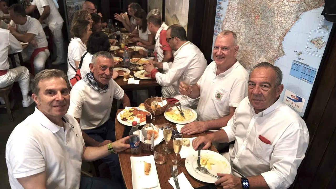 Almuerzos de San Fermín. REDACCION