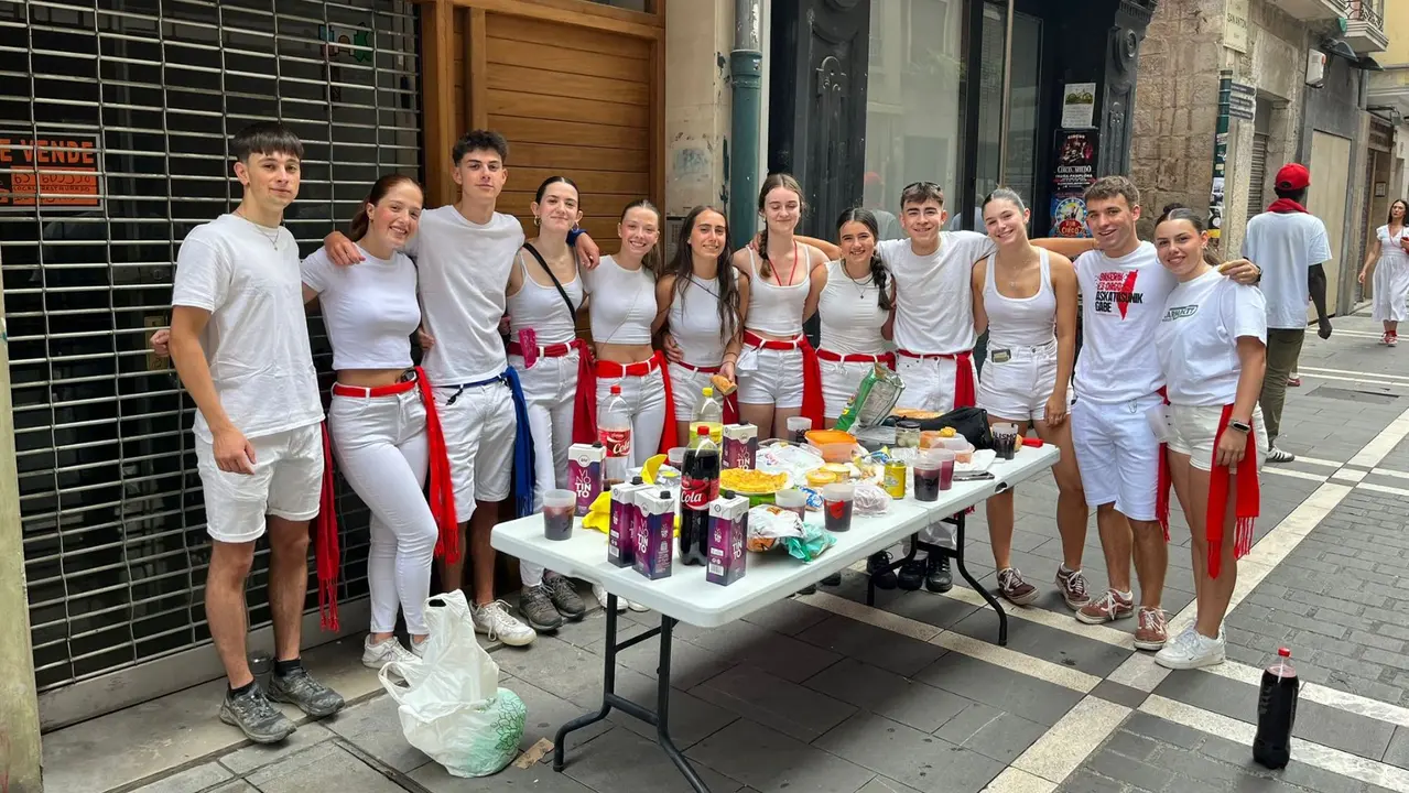 Almuerzos de San Fermín. REDACCION