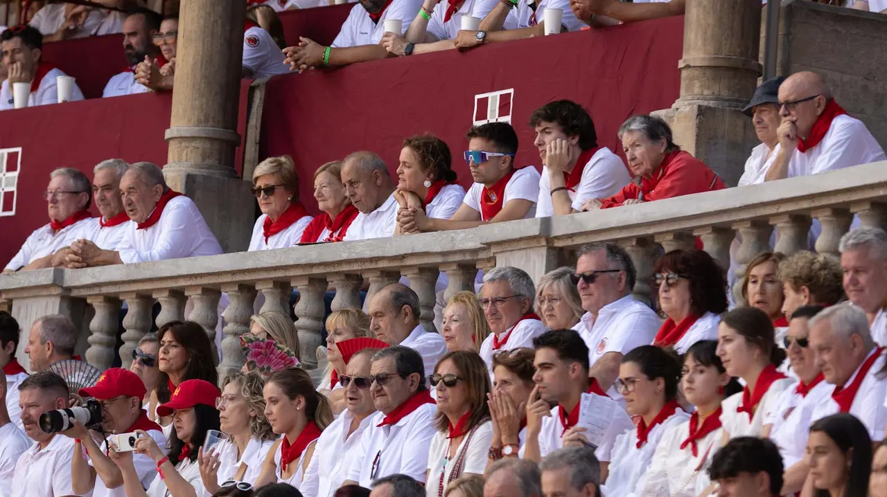 Ambiente en la Corrida de Rejones en la Feria del Toro de San Fermín 2025. Maite H. Mateo.-24