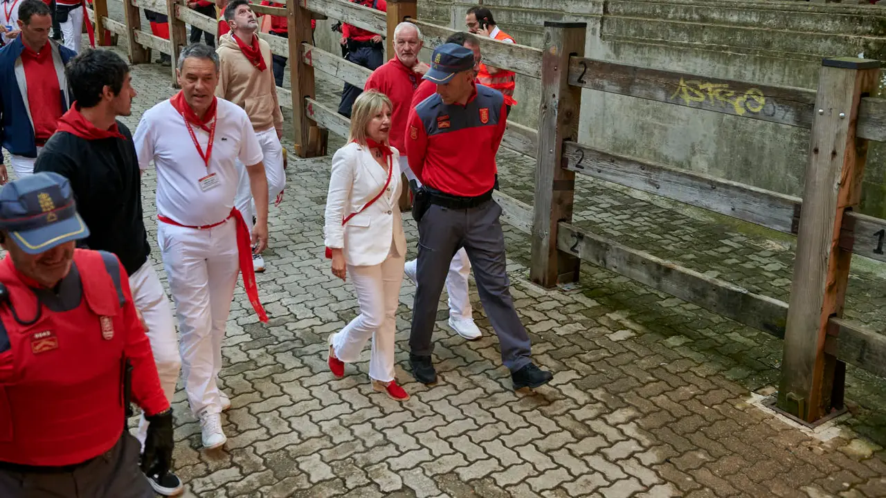 Ambiente en el segundo encierro de San Fermín 2025 con toros de Cebada Gago. IRANZU LARRASOAÑA