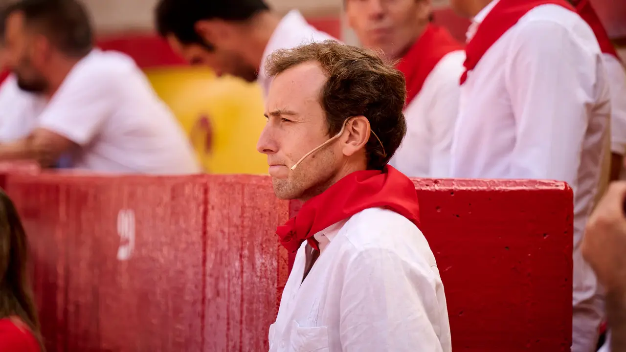 Toros en familia en la Plaza de Toros de Pamplona con Pablo Hernández, Aarón Navas, Francisco Jiménez y el torero Román como comentarista. PABLO LASAOSA