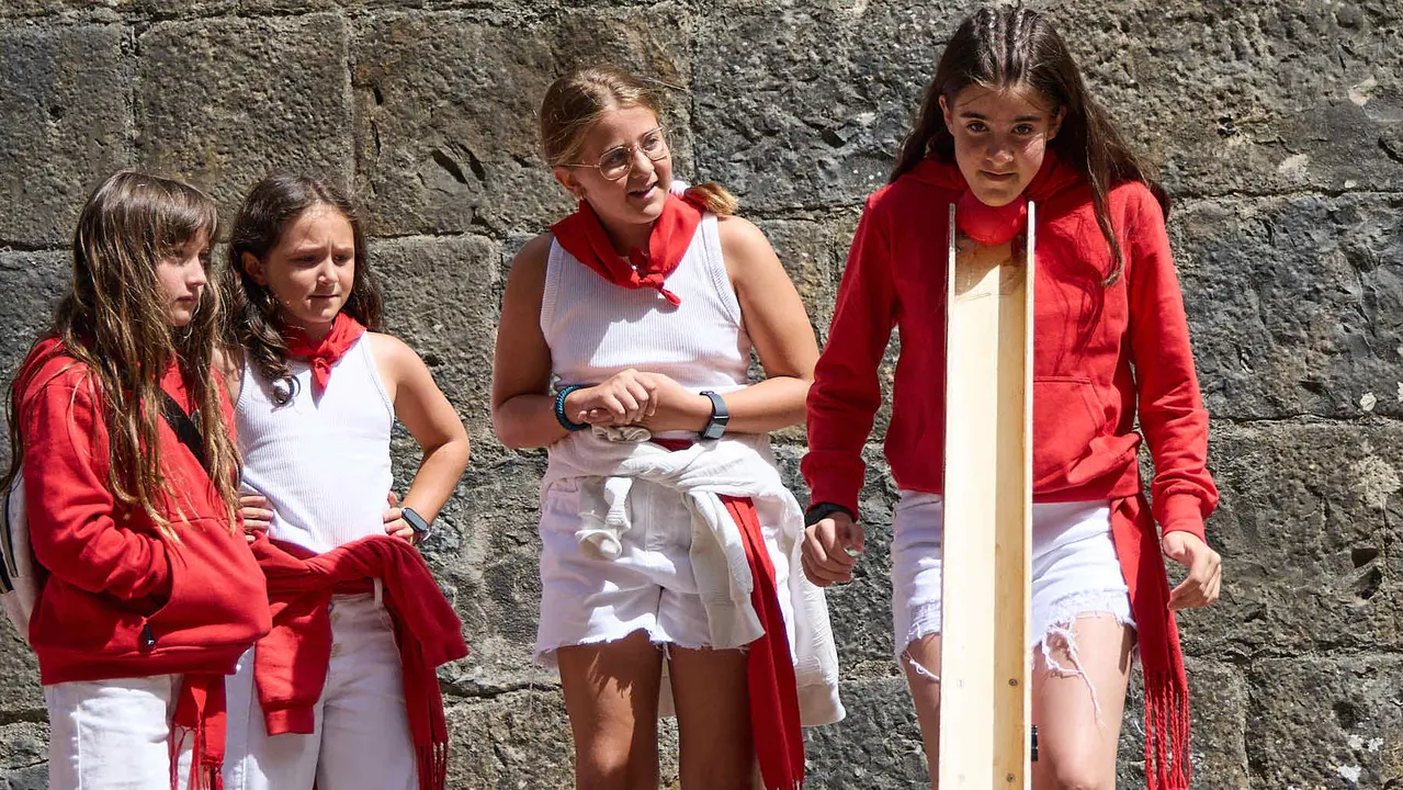 Kirolari Sport kids, el espacio deportivo y recreativo infantil en colaboración con las federaciones deportivas en el parque de la Medialuna durante las fiestas de San Fermín 2025. IÑIGO ALZUGARAY