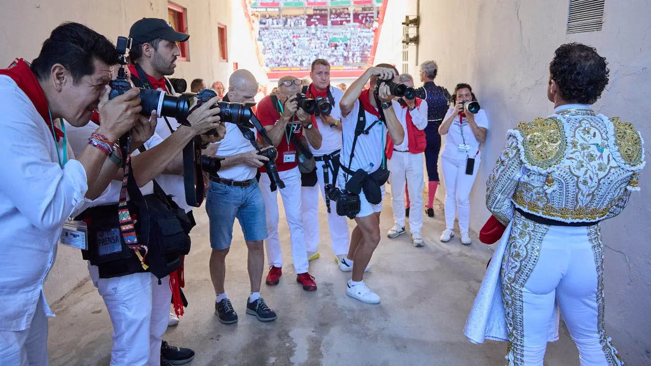 Segunda corrida de la Feria del Toro de San Fermín 2025 con toros de Cebada Gago para Antonio Ferrera, Pepe Moral y Román. IÑIGO ALZUGARAY