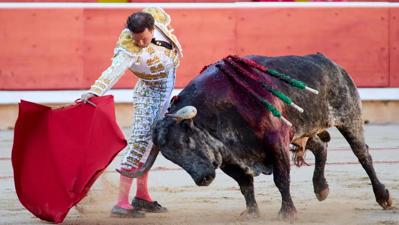 Segunda corrida de la Feria del Toro de San Fermín 2025 con toros de Cebada Gago para Antonio Ferrera, Pepe Moral y Román. IÑIGO ALZUGARAY