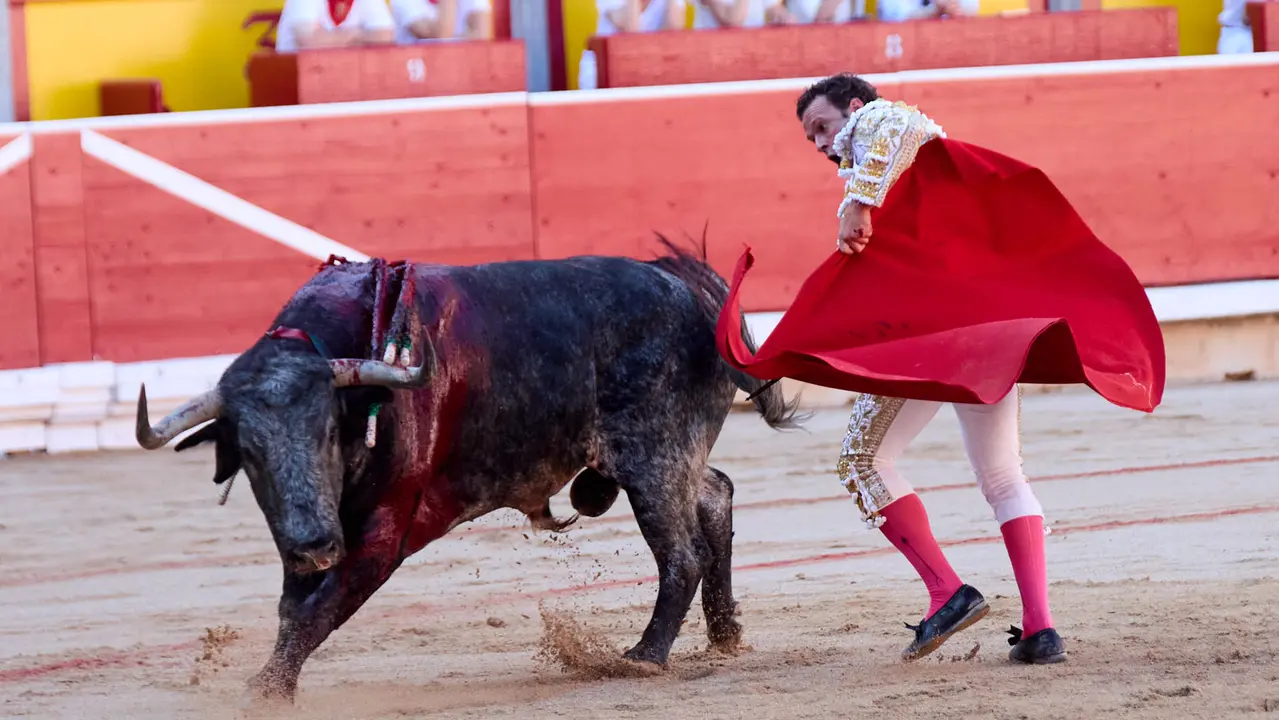 Segunda corrida de la Feria del Toro de San Fermín 2025 con toros de Cebada Gago para Antonio Ferrera, Pepe Moral y Román. IÑIGO ALZUGARAY
