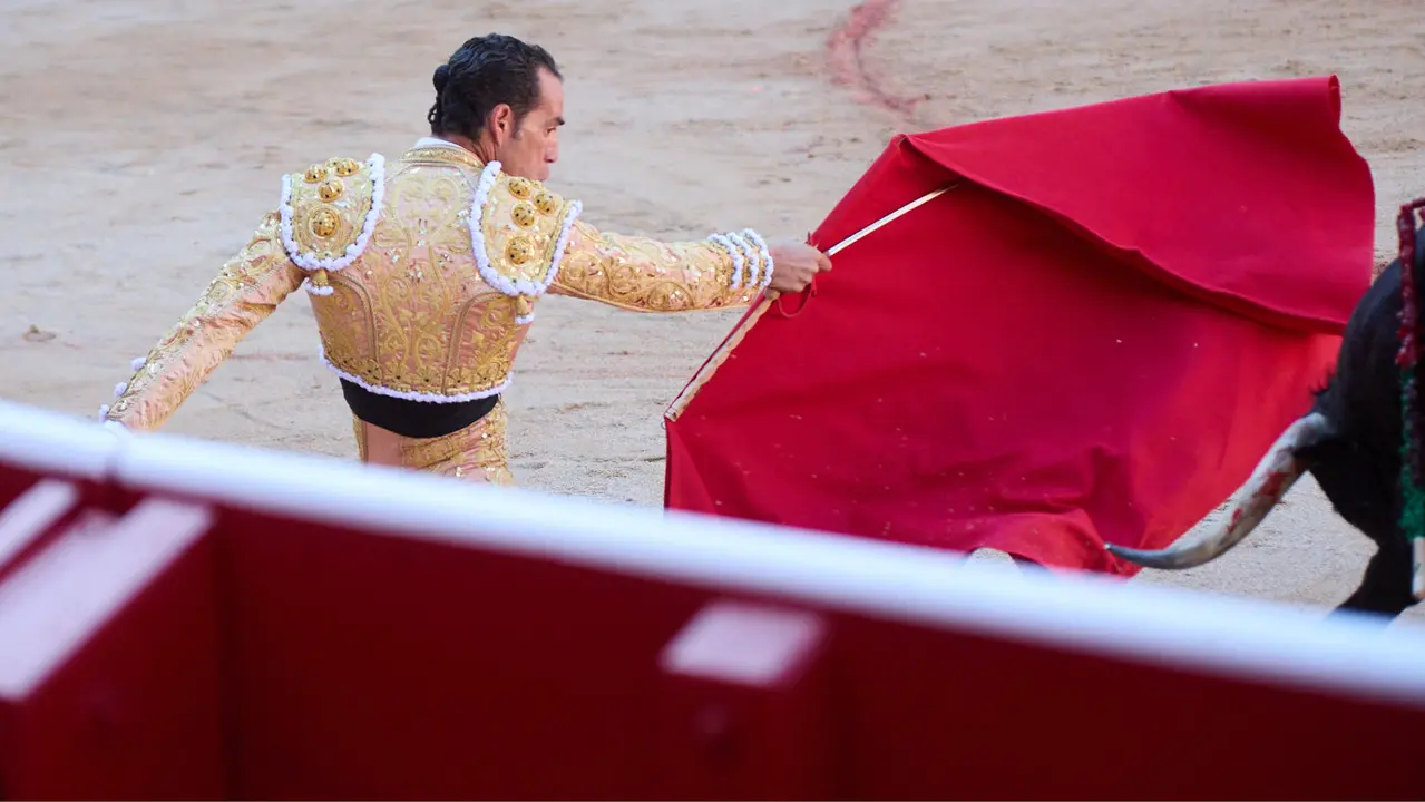 Segunda corrida de la Feria del Toro de San Fermín 2025 con toros de Cebada Gago para Antonio Ferrera, Pepe Moral y Román. IÑIGO ALZUGARAY
