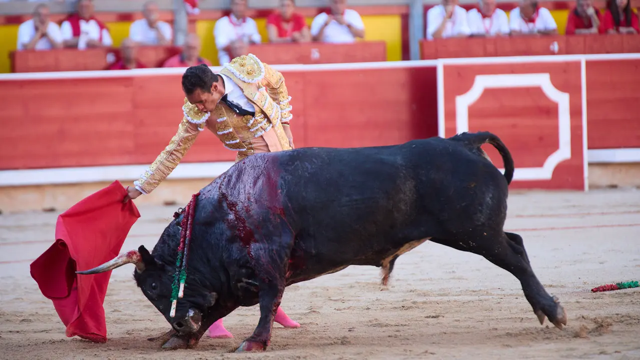 Segunda corrida de la Feria del Toro de San Fermín 2025 con toros de Cebada Gago para Antonio Ferrera, Pepe Moral y Román. IÑIGO ALZUGARAY