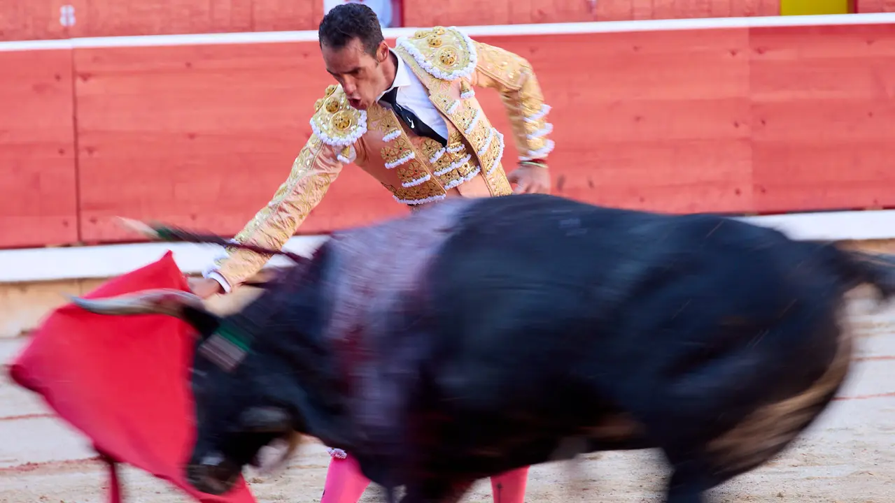 Segunda corrida de la Feria del Toro de San Fermín 2025 con toros de Cebada Gago para Antonio Ferrera, Pepe Moral y Román. IÑIGO ALZUGARAY