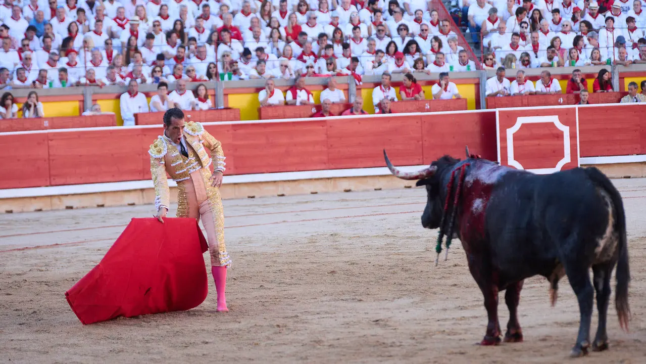 Segunda corrida de la Feria del Toro de San Fermín 2025 con toros de Cebada Gago para Antonio Ferrera, Pepe Moral y Román. IÑIGO ALZUGARAY