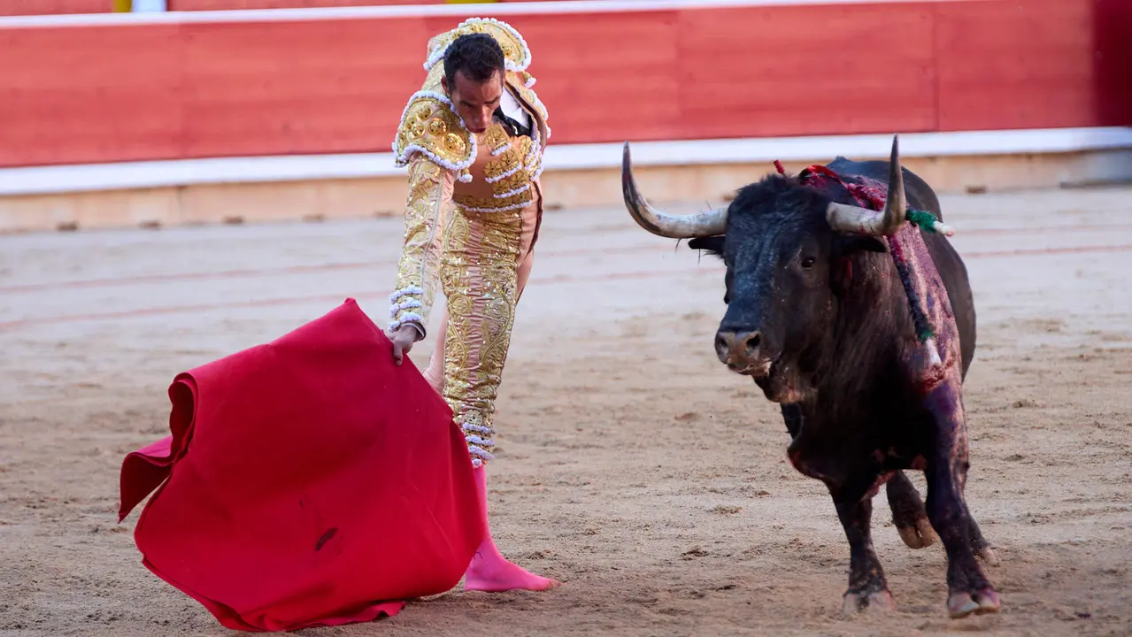 Segunda corrida de la Feria del Toro de San Fermín 2025 con toros de Cebada Gago para Antonio Ferrera, Pepe Moral y Román. IÑIGO ALZUGARAY