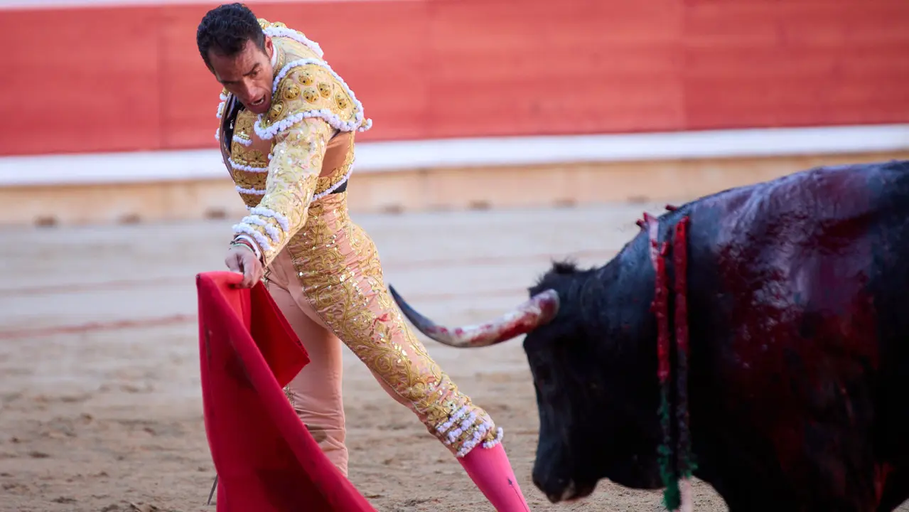 Segunda corrida de la Feria del Toro de San Fermín 2025 con toros de Cebada Gago para Antonio Ferrera, Pepe Moral y Román. IÑIGO ALZUGARAY