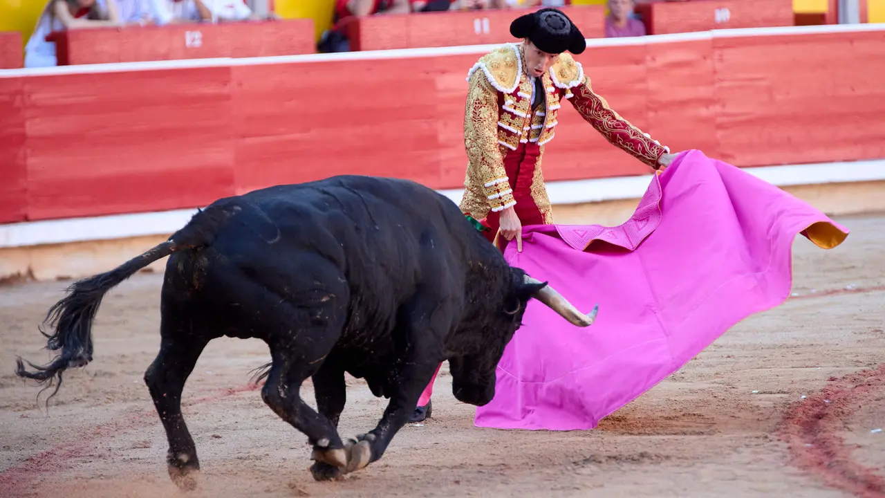 Segunda corrida de la Feria del Toro de San Fermín 2025 con toros de Cebada Gago para Antonio Ferrera, Pepe Moral y Román. IÑIGO ALZUGARAY