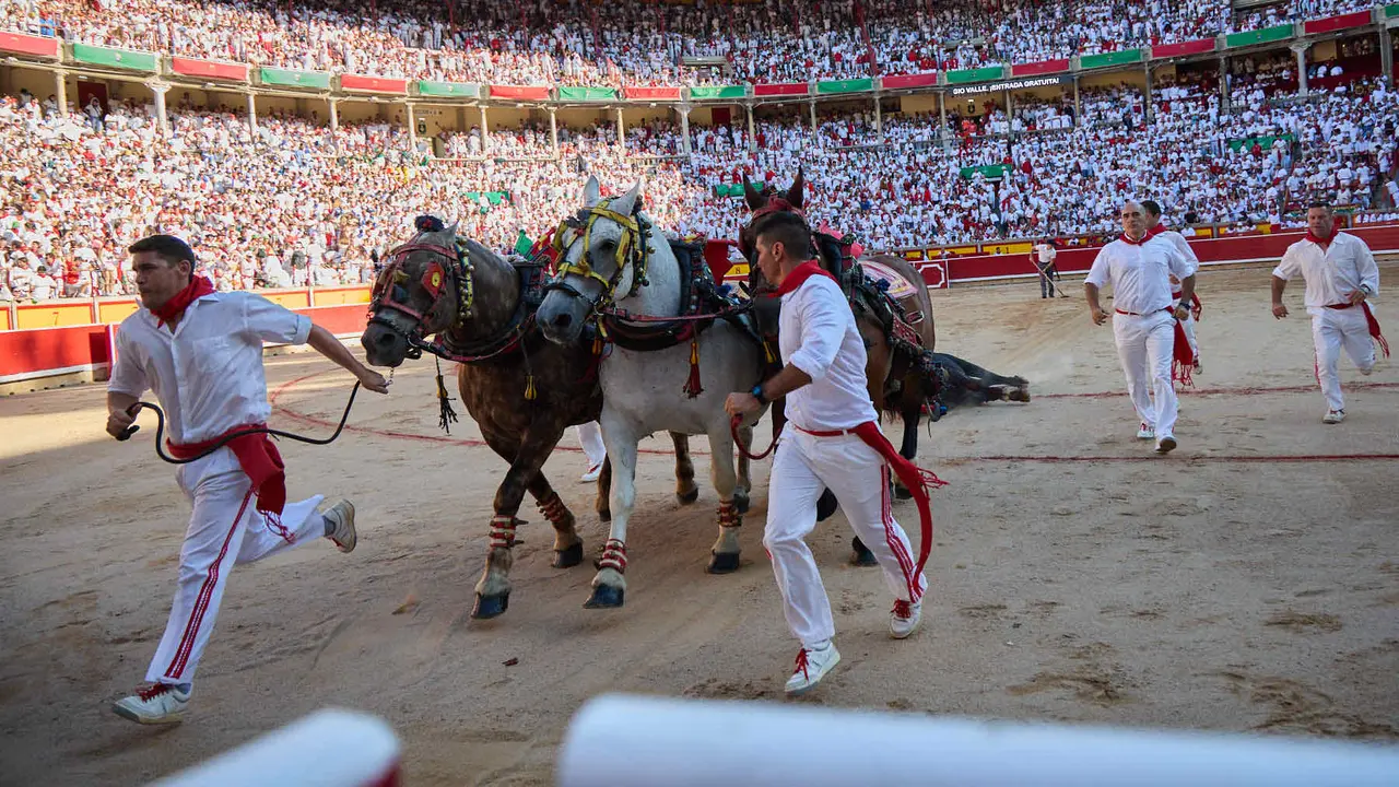 Segunda corrida de la Feria del Toro de San Fermín 2025 con toros de Cebada Gago para Antonio Ferrera, Pepe Moral y Román. IÑIGO ALZUGARAY