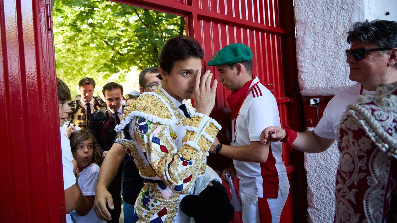Tercera corrida de la Feria del Toro de San Fermín 2025 con toros de Álvaro Núñez para Morante de la Puebla, Roca Rey y Tomás Rufo. IÑIGO ALZUGARAY