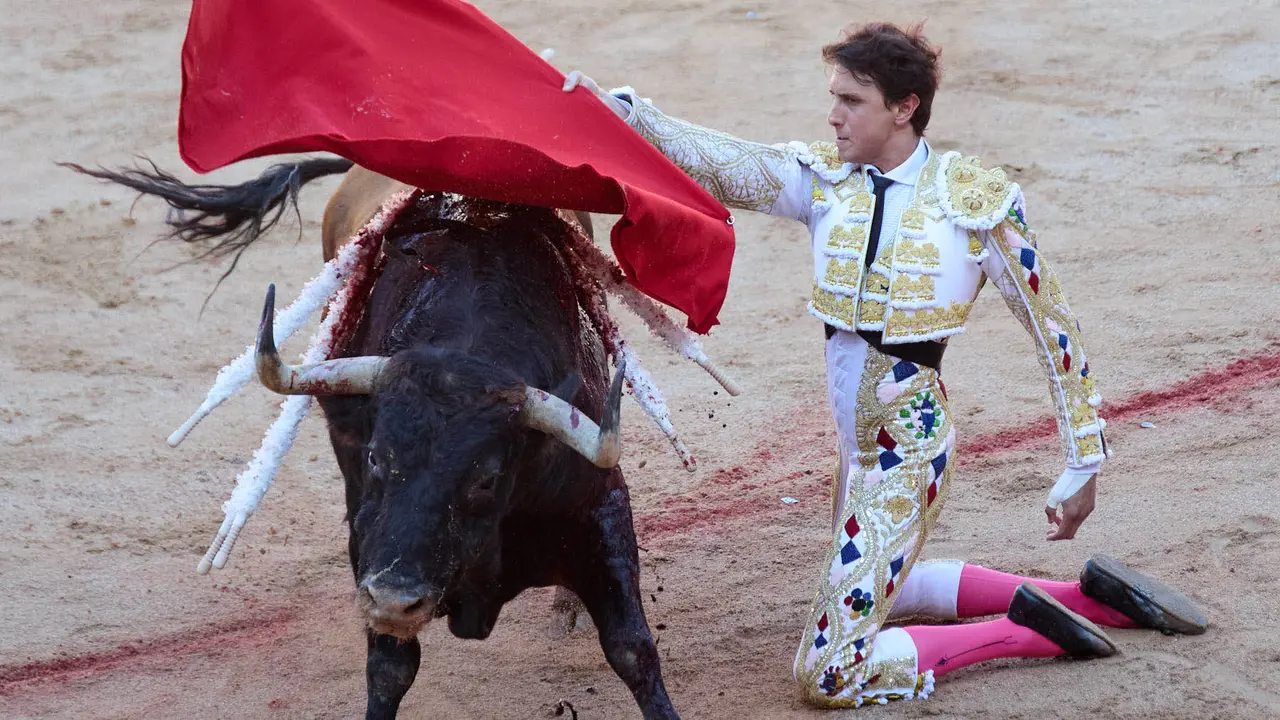 Tercera corrida de la Feria del Toro de San Fermín 2025 con toros de Álvaro Núñez para Morante de la Puebla, Roca Rey y Tomás Rufo. IÑIGO ALZUGARAY