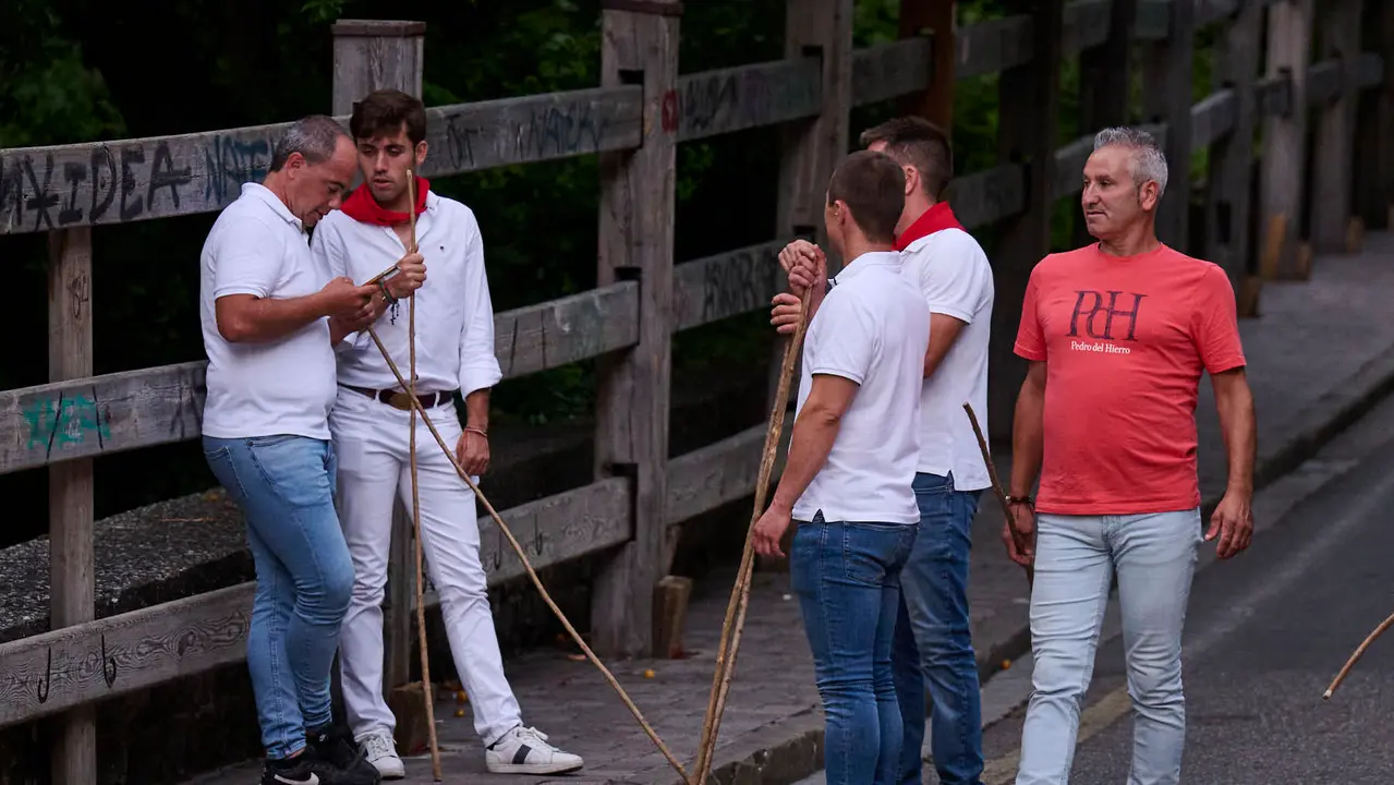Encierrillo con los toros de Victoriano del Río durante San Fermín 2025. PABLO LASAOSA