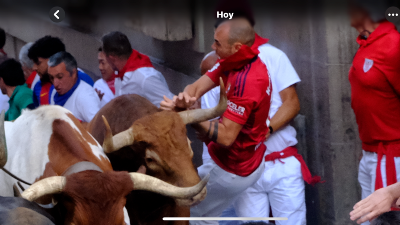 Quinto encierro de San ermín con toros de la ganadería de Jandilla. KUKUXUMUSU / JUAN IGNACIO DELGADO
