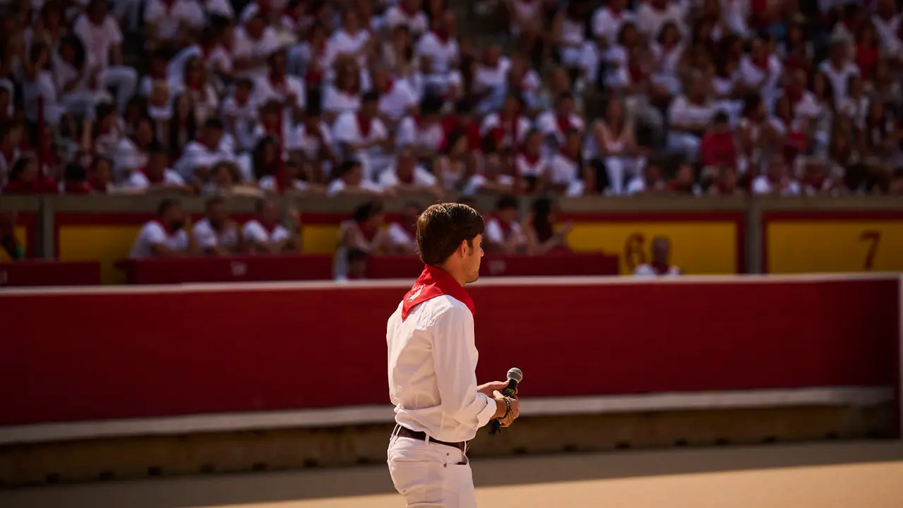 Mañana de Toros en Familia con la exhibición de rejoneo a cargo de Pablo Donat y exhibición de los recortadores Iker Monreal y Sergio Valle durante San Fermín 2025. PABLO LASAOSA