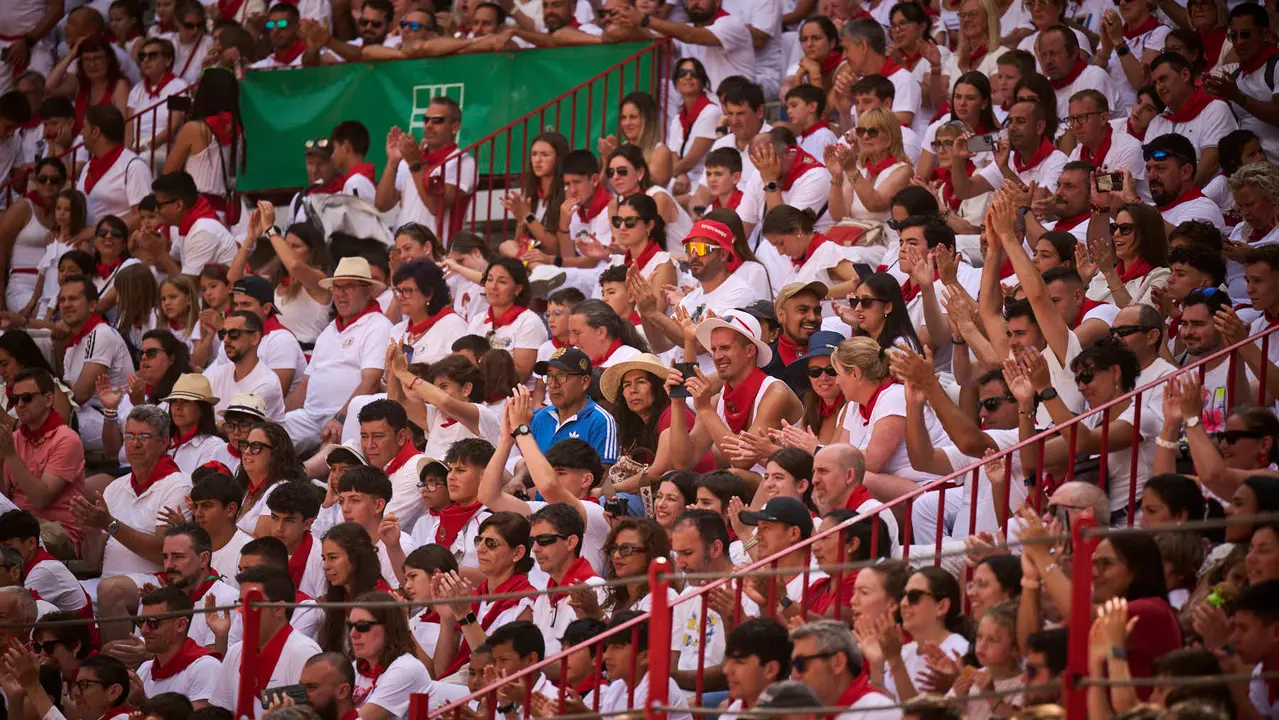 Mañana de Toros en Familia con la exhibición de rejoneo a cargo de Pablo Donat y exhibición de los recortadores Iker Monreal y Sergio Valle durante San Fermín 2025. PABLO LASAOSA
