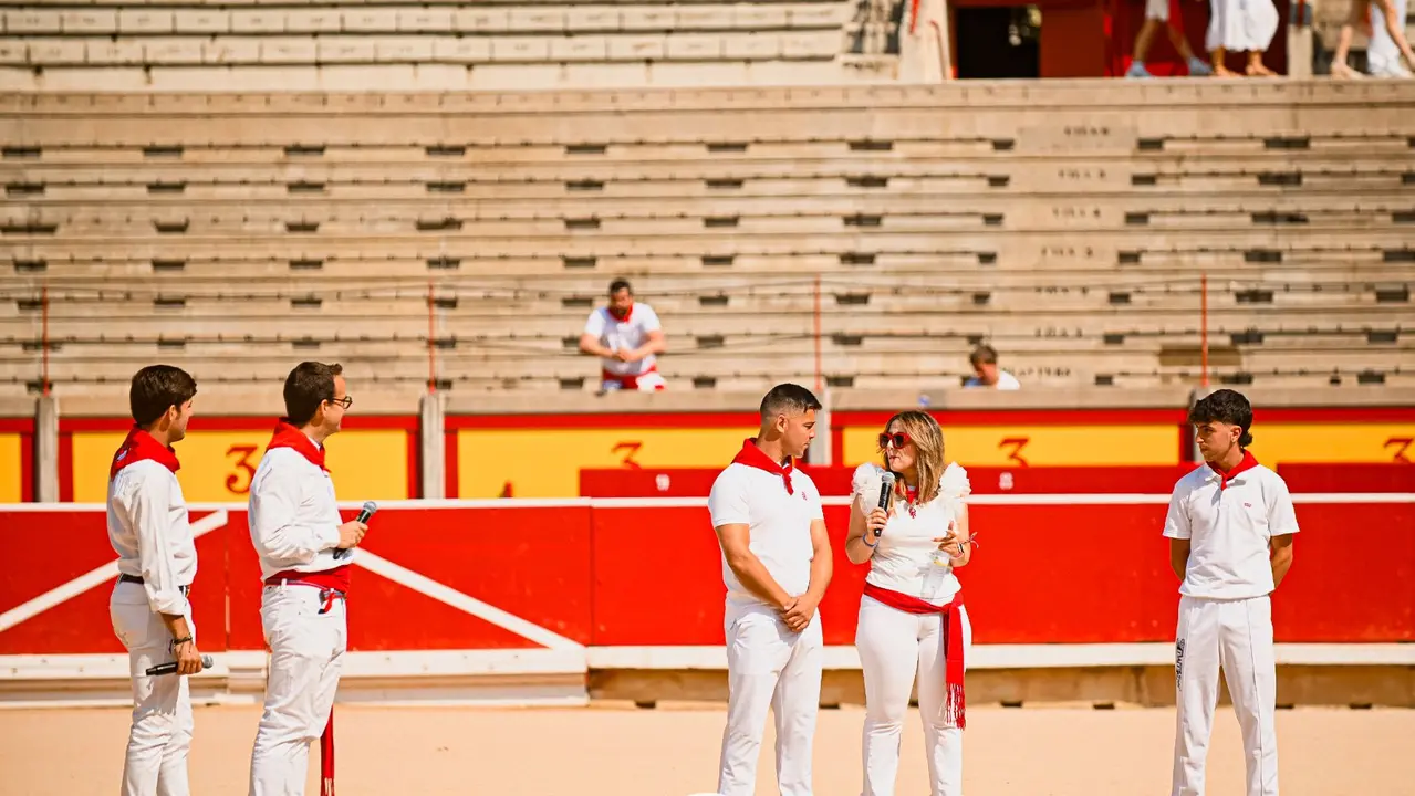 Mañana de Toros en Familia con la exhibición de rejoneo a cargo de Pablo Donat y exhibición de los recortadores Iker Monreal y Sergio Valle durante San Fermín 2025.