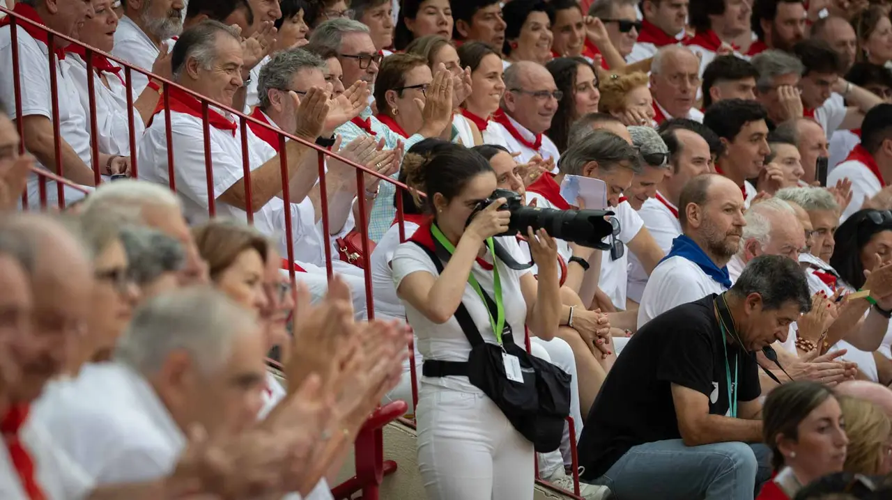 Ambiente en la quinta corrida de la Feria de San Fermín.Maite H. Mateo..-64
