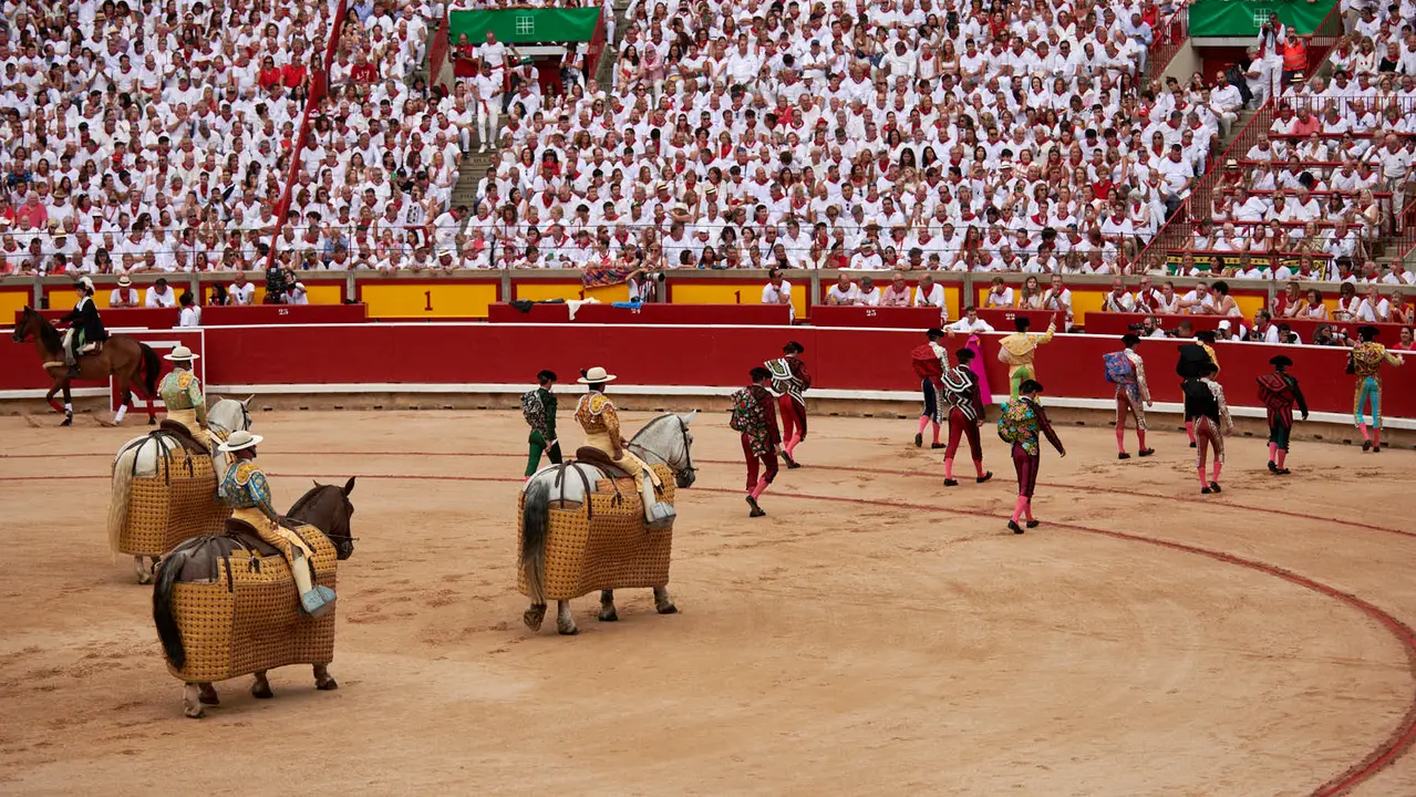 Quinta corrida de toros de la Feria de San Fermín con toros de Jandilla para Juan Ortega, Andrés Roca Rey y Pablo Aguado. IRANZU LARRASOAÑA