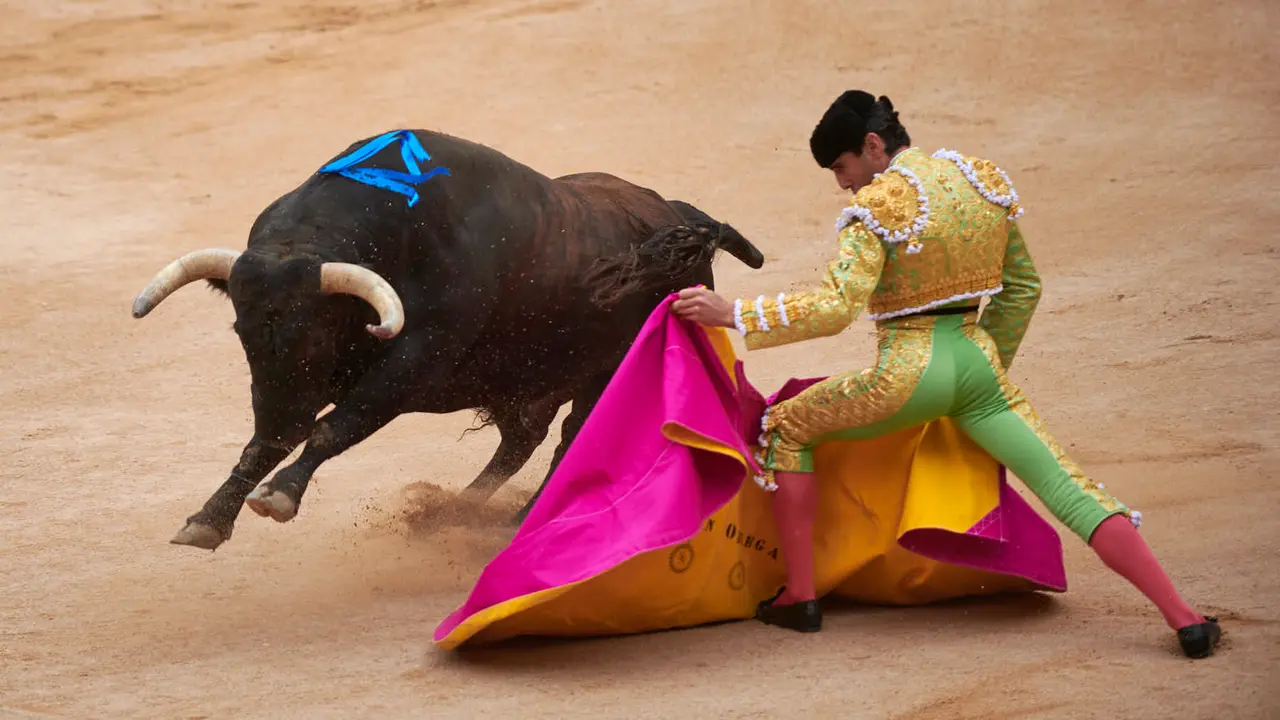 Quinta corrida de toros de la Feria de San Fermín con toros de Jandilla para Juan Ortega, Andrés Roca Rey y Pablo Aguado. IRANZU LARRASOAÑA