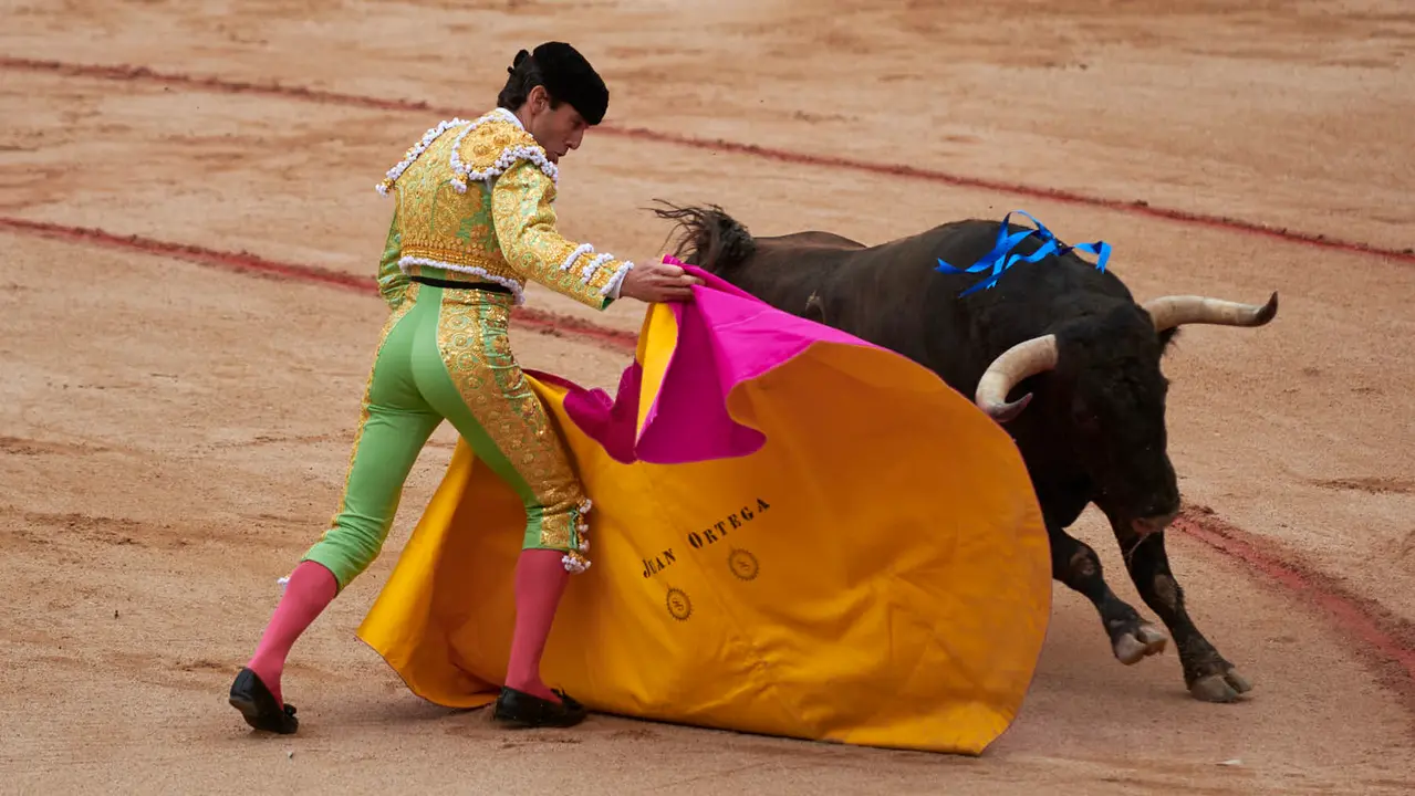Quinta corrida de toros de la Feria de San Fermín con toros de Jandilla para Juan Ortega, Andrés Roca Rey y Pablo Aguado. IRANZU LARRASOAÑA