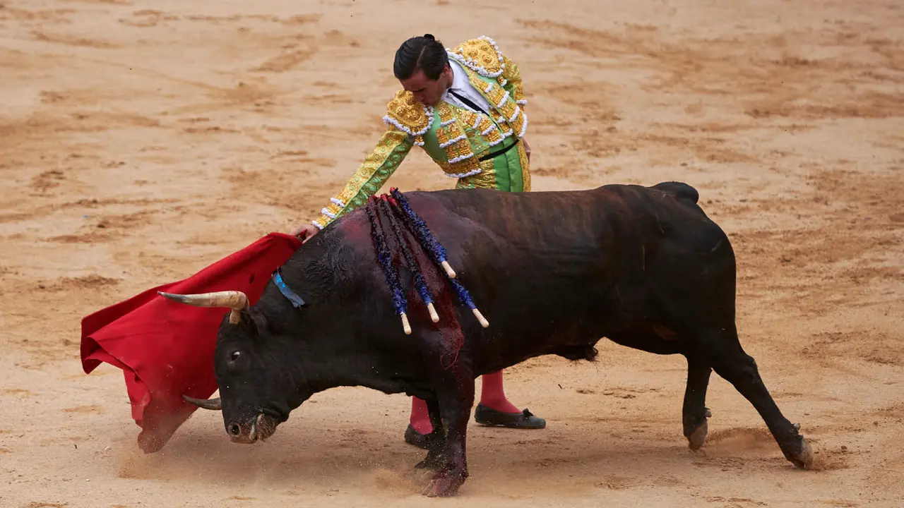 Quinta corrida de toros de la Feria de San Fermín con toros de Jandilla para Juan Ortega, Andrés Roca Rey y Pablo Aguado. IRANZU LARRASOAÑA