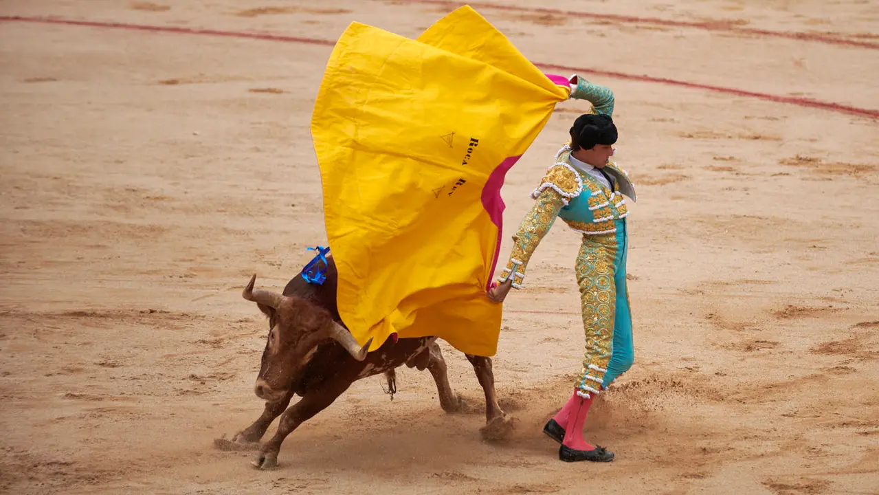 Quinta corrida de toros de la Feria de San Fermín con toros de Jandilla para Juan Ortega, Andrés Roca Rey y Pablo Aguado. IRANZU LARRASOAÑA