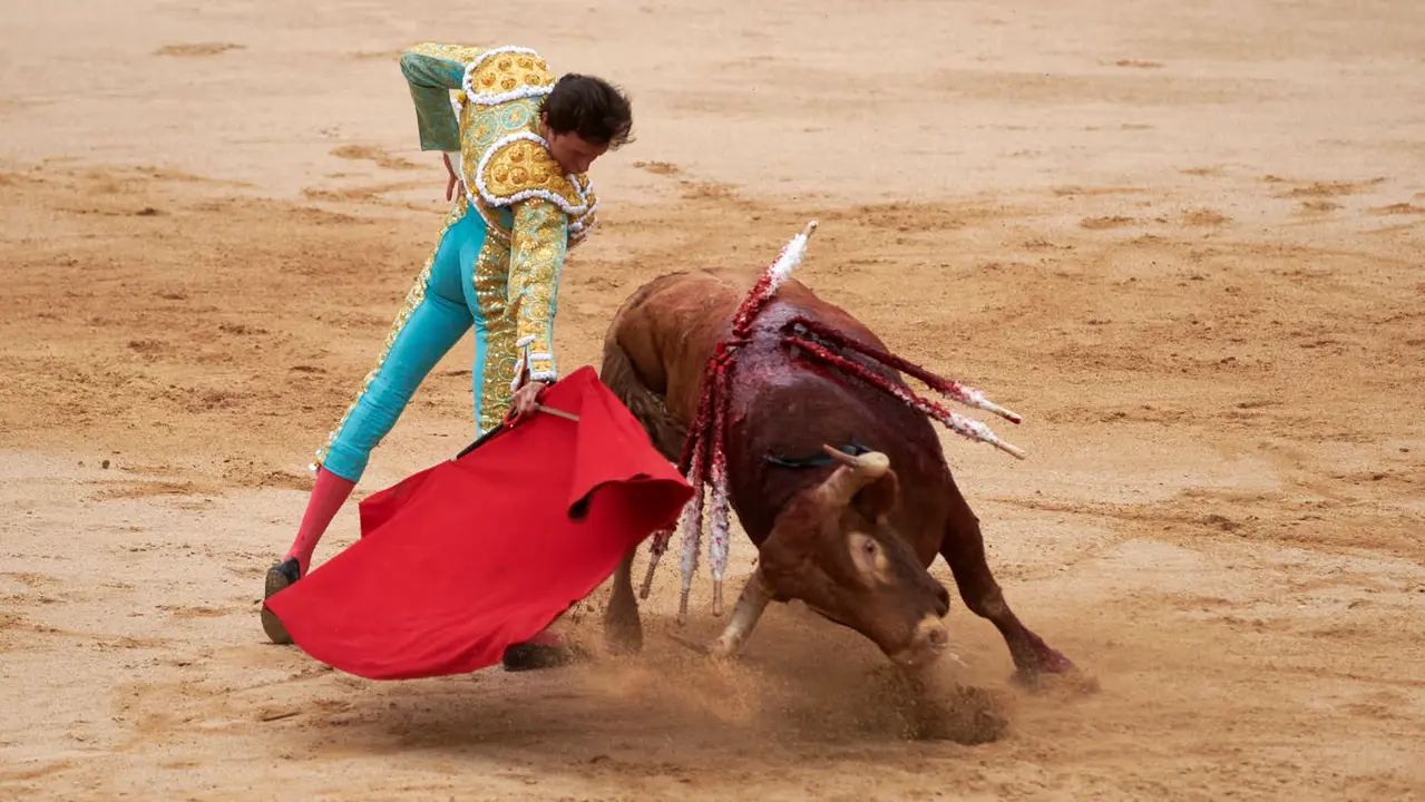 Quinta corrida de toros de la Feria de San Fermín con toros de Jandilla para Juan Ortega, Andrés Roca Rey y Pablo Aguado. IRANZU LARRASOAÑA