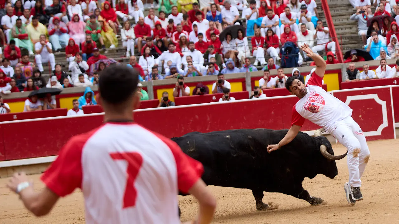 Concurso de Recortadores de San Fermín 2025 en la Plaza de Toros de Pamplona. IÑIGO ALZUGARAY