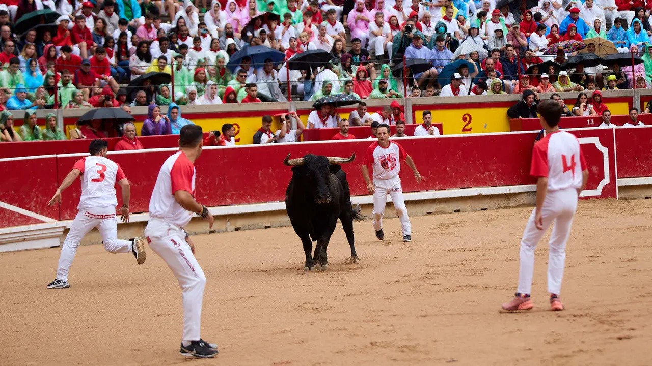 Concurso de Recortadores de San Fermín 2025 en la Plaza de Toros de Pamplona. IÑIGO ALZUGARAY