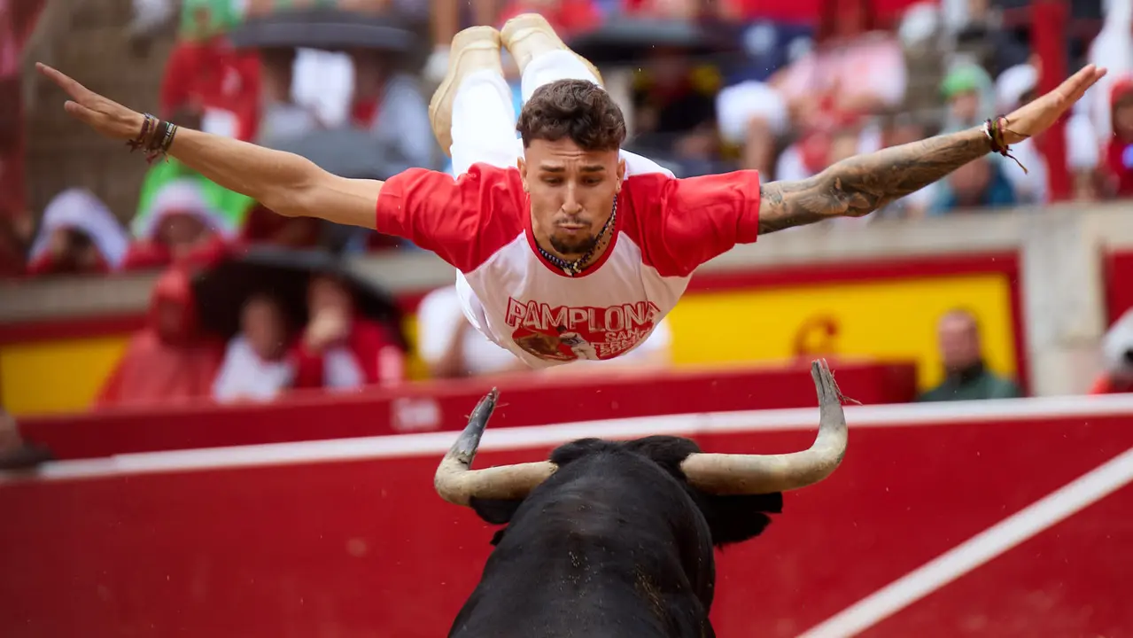 Concurso de Recortadores de San Fermín 2025 en la Plaza de Toros de Pamplona. IÑIGO ALZUGARAY